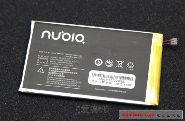 真值3456？拆開nubia Z5一探究竟