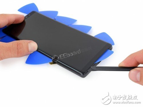 三星Galaxy Note8拆解詳情：你這是想不讓我換掉原裝電池呀！