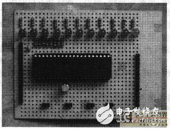 基于AT89S52的汽車組合開關(guān)檢測裝置的設計方案解析